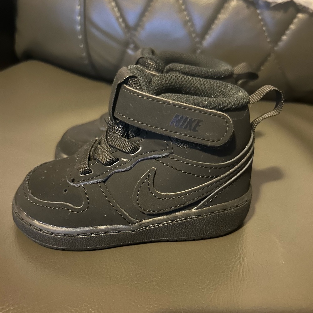 Nike 4c high tops